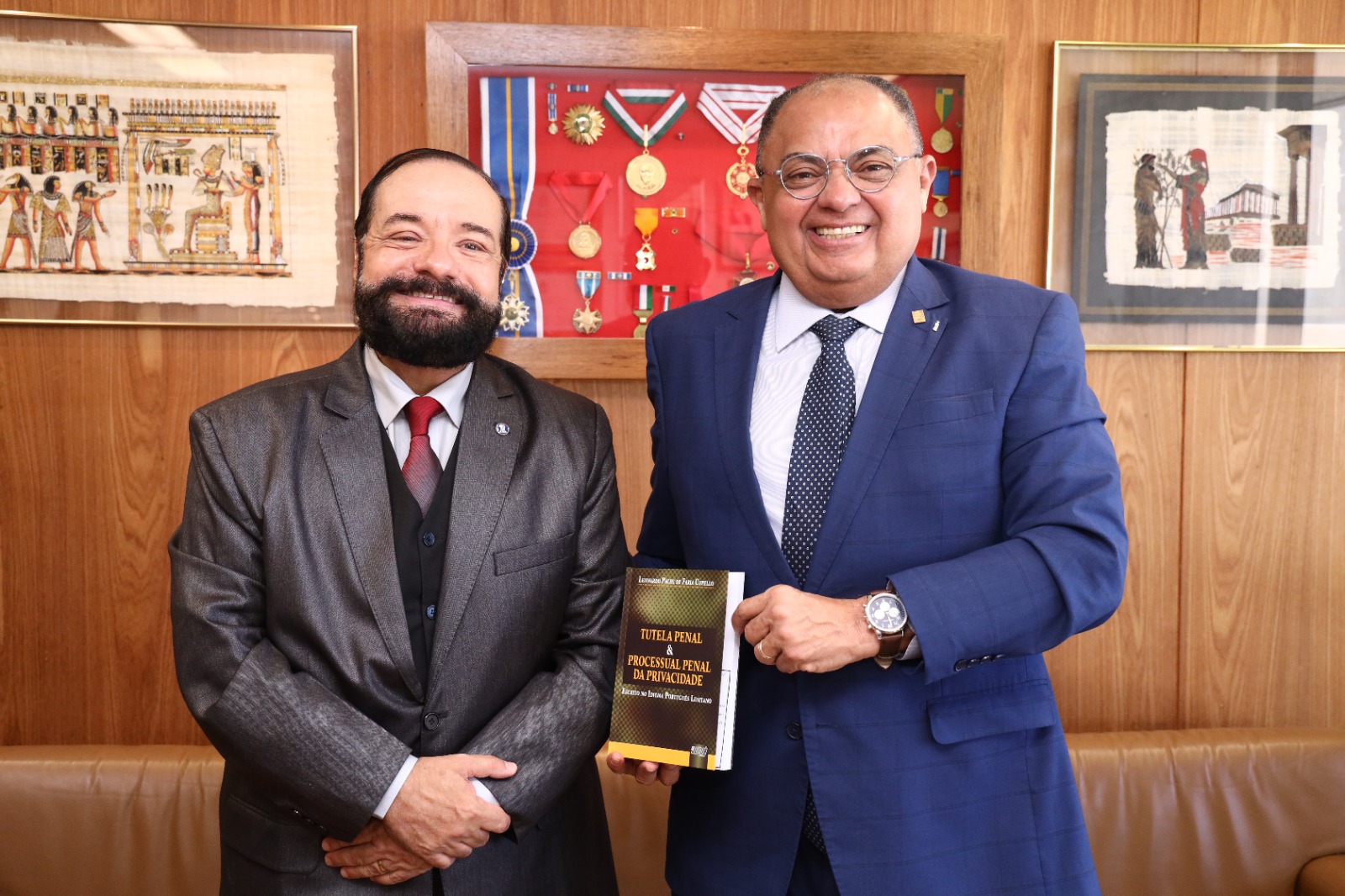 Foto do Presidente do TJRR, Desembargador Leonardo Cupello, ao lado do Ministro do STJ, Teodoro Silva Santos;