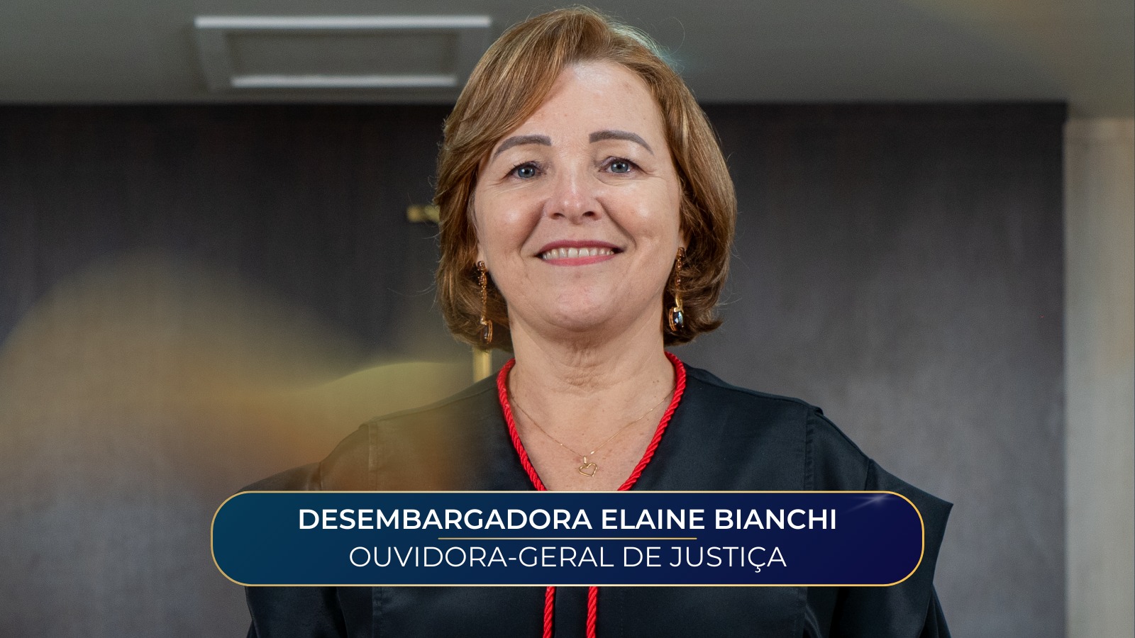 Foto colorida da desembargadora Elaine Bianchi. Abaixo o texto: desembargadora Elaine Bianchi, Ouvidora-Geral
