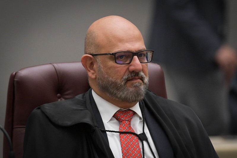 Foto colorida do Ministro Paulo Domingues. Foto colorida do Ministro Paulo Domingues.