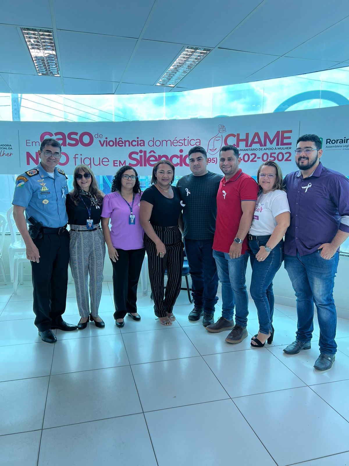 foto colorida dos representantes da VEPEMA pousando para a fotografia